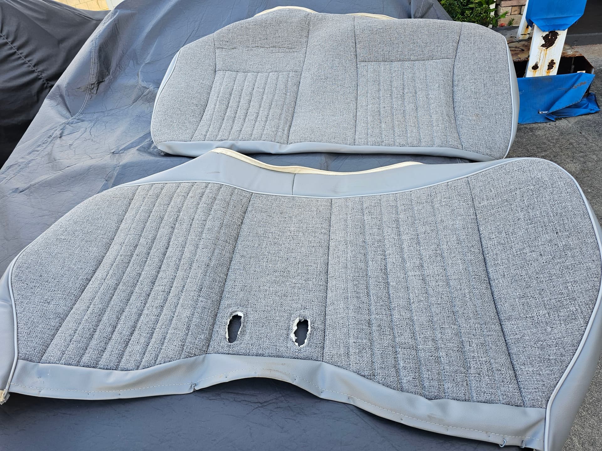 Coupe rear seat upholstery opal gray