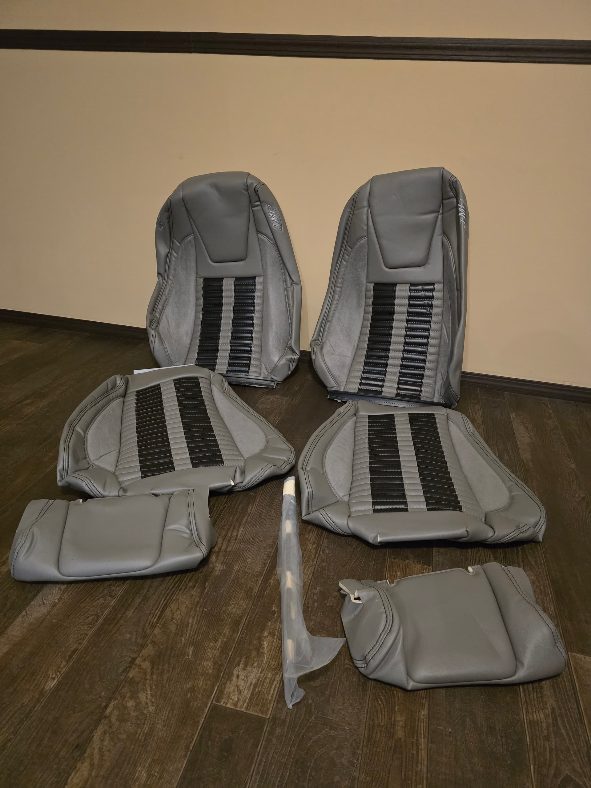 R500 Upholstery Kit